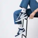 کفش کتونی زنانه نایک جردن وان ساقدار JORDAN 1 رنگ سفید سرمه ای کد 2787